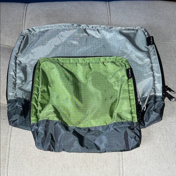 L.L. Bean Two-Tone Toiletry Gray and Green Bags - Picture 1 of 4